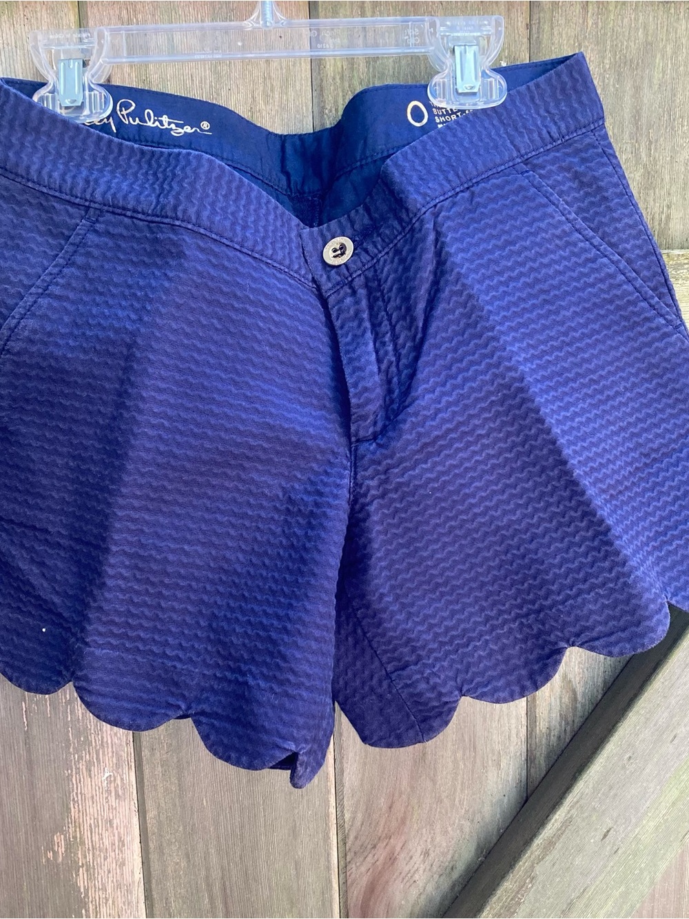 Lilly Pulitzer Navy Scallop Hem  Shorts 0